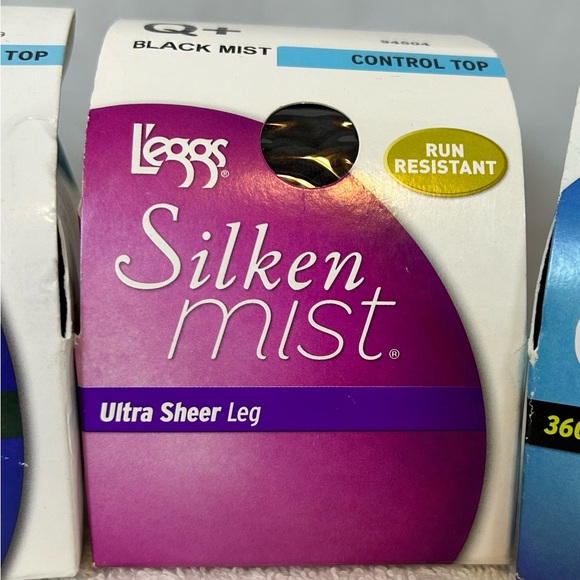 Bundle of 3 Leggs Queen Size Womens Black Pantyhose / NEW in Box - Picture 3 of 9